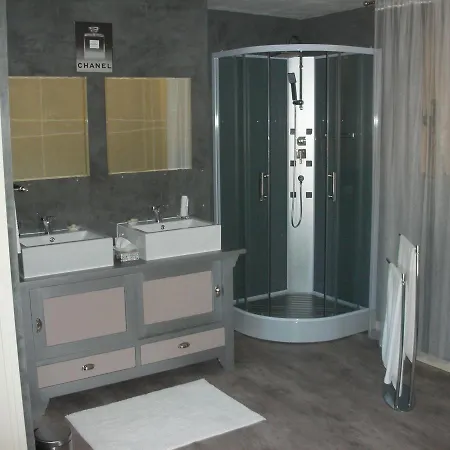 Chambres D'hotes Numero 15